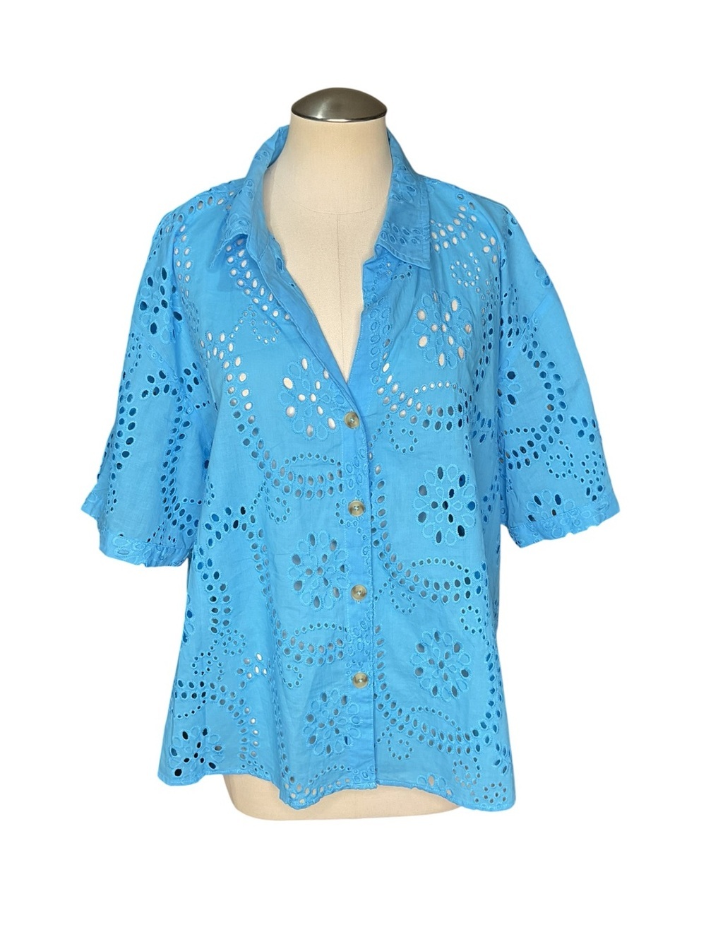 Wonderly Eyelet Button Front Blouse Women’s 1X Blue Cotton Short Sleeve Top